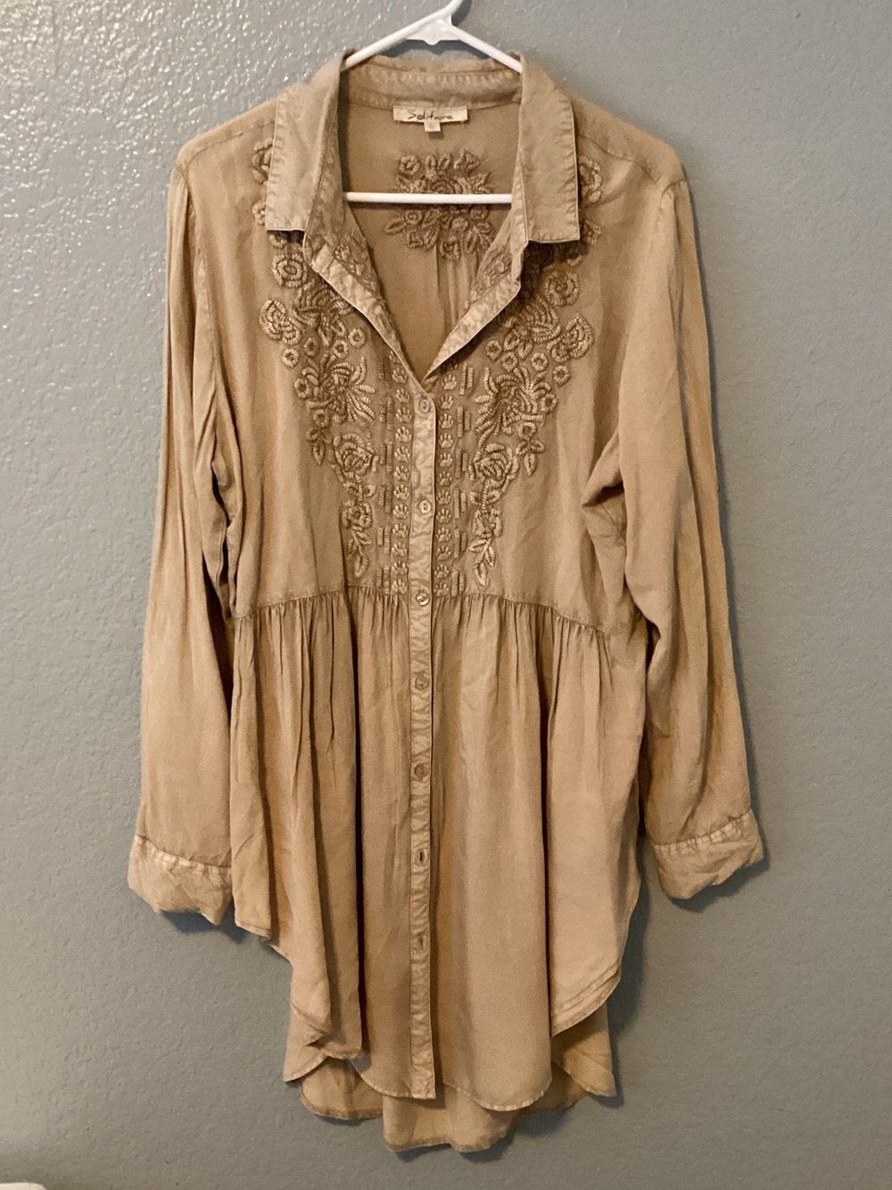 Solitaire Embroidered Button-Front Tunic